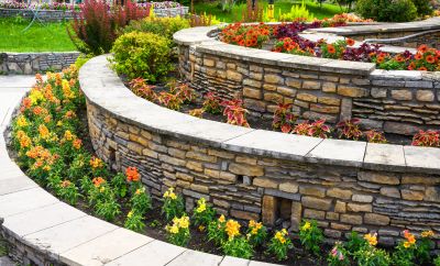 Landscape Wall Construction in Tampa, FL